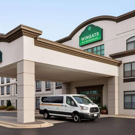 Wingate By Wyndham Green Bay Bagian luar foto